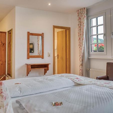 바일슈타인 Altes Zollhaus B&B 외부 사진