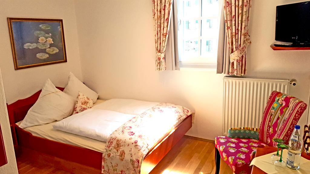 바일슈타인 Altes Zollhaus B&B 외부 사진