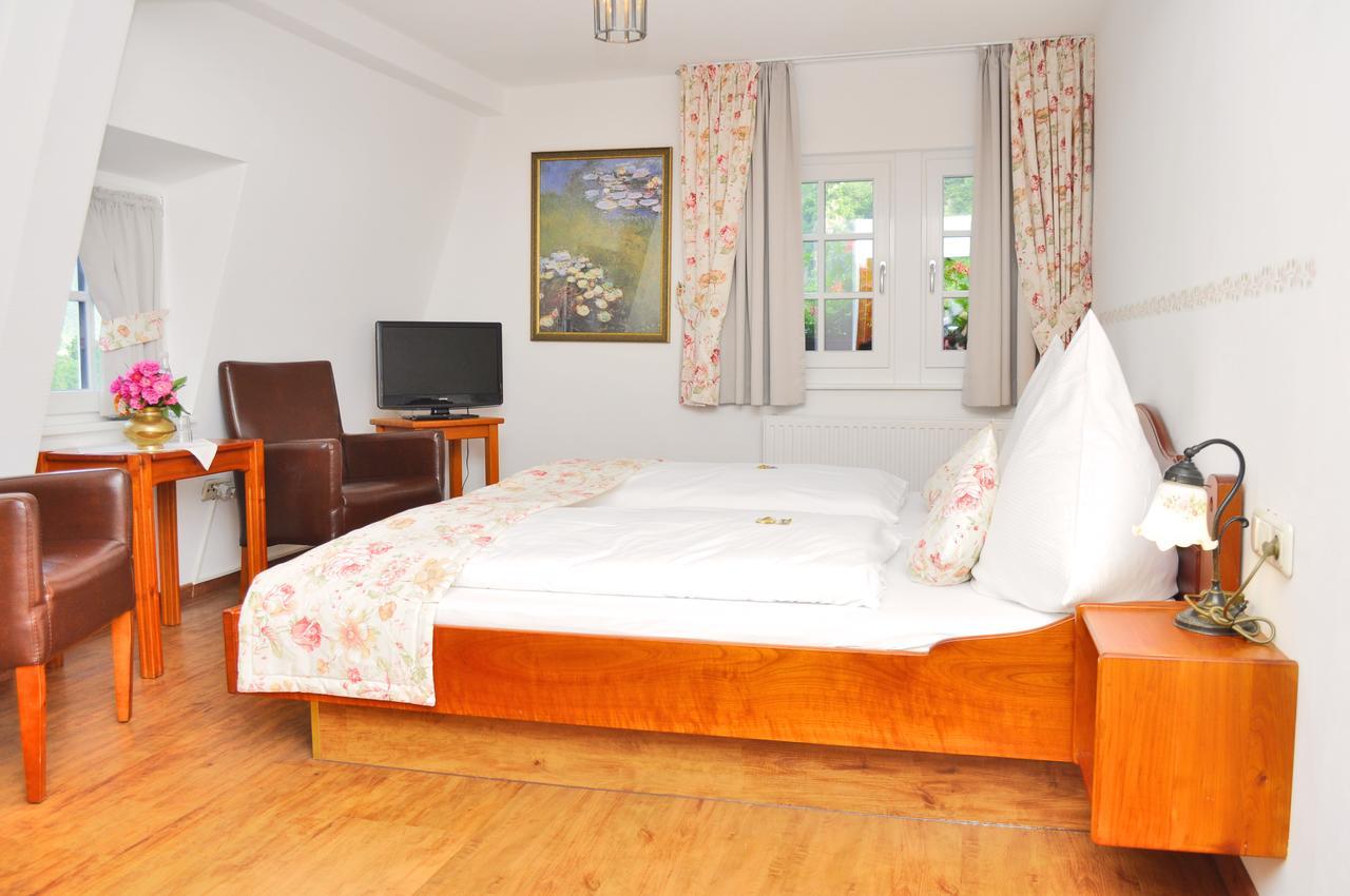바일슈타인 Altes Zollhaus B&B 외부 사진