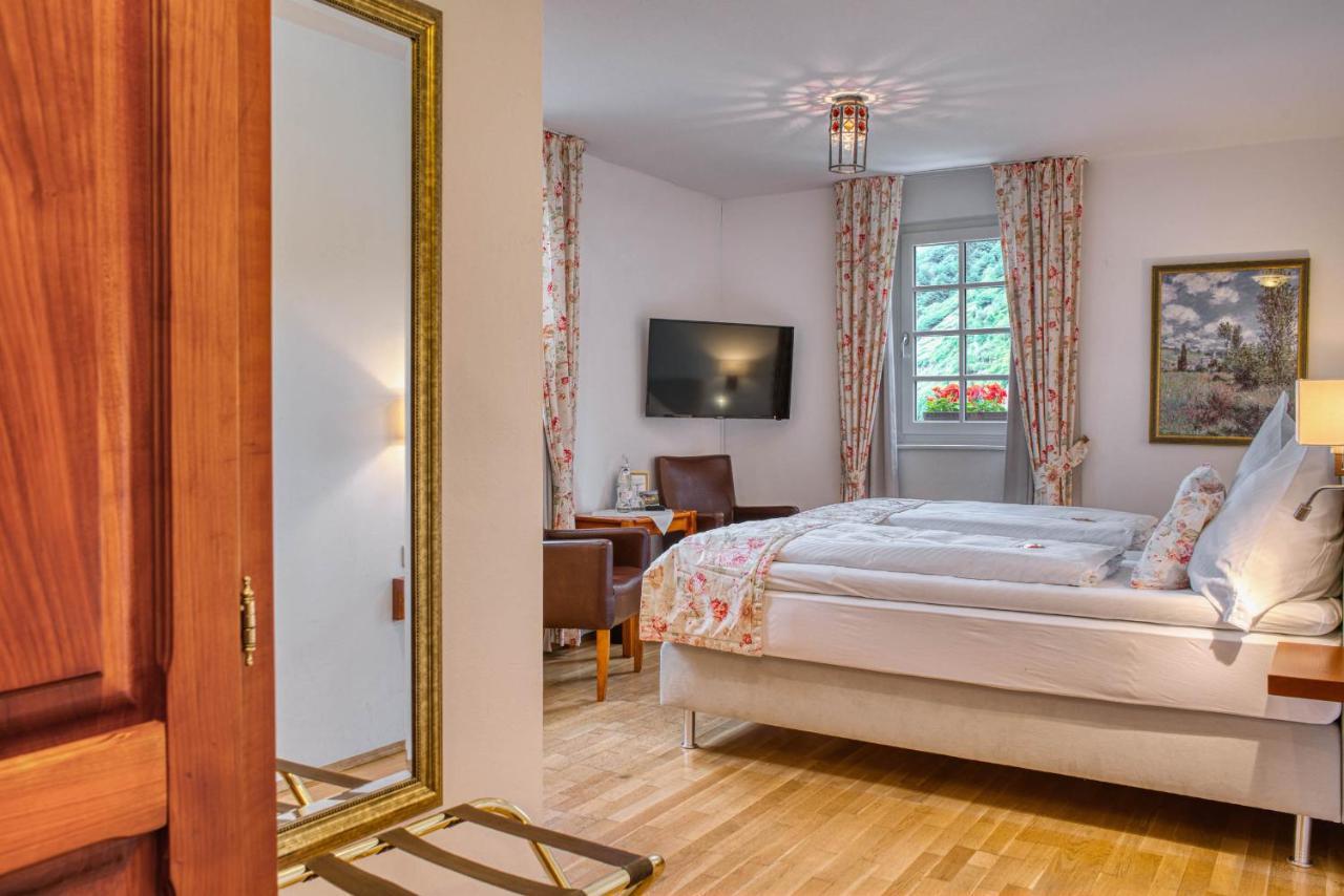 바일슈타인 Altes Zollhaus B&B 외부 사진